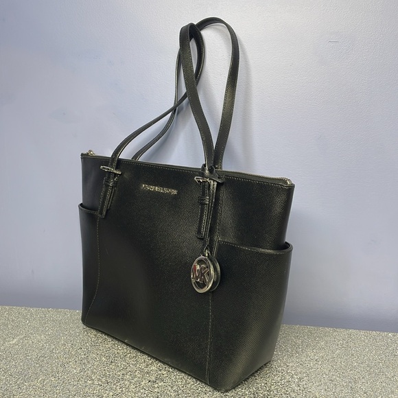 MICHAEL KORS Charlotte Large Leather Top-Zip Tote Black - Picture 5 of 11